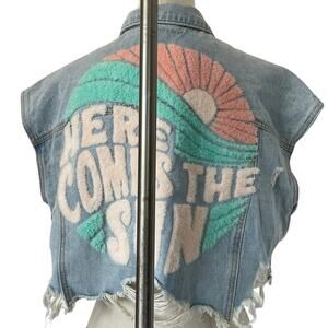 Patchwork Denim Vest "Here Comes the Sun" Small Medium distressed Frayed Trio